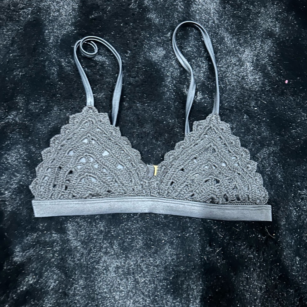 Xhilaration Black Lace Triangle Bikini Top Bralette Style Size Small - Picture 1 of 2